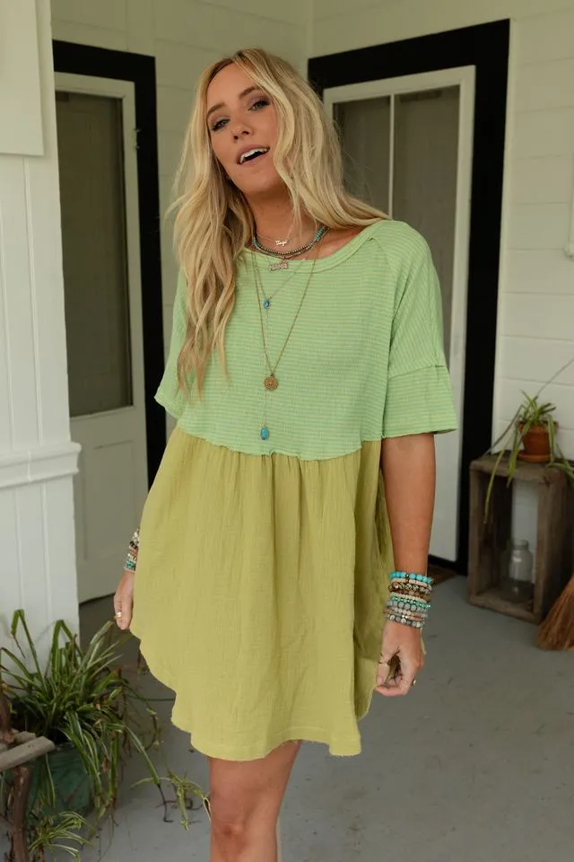 Budding Beauty Tunic Dress - Kiwi