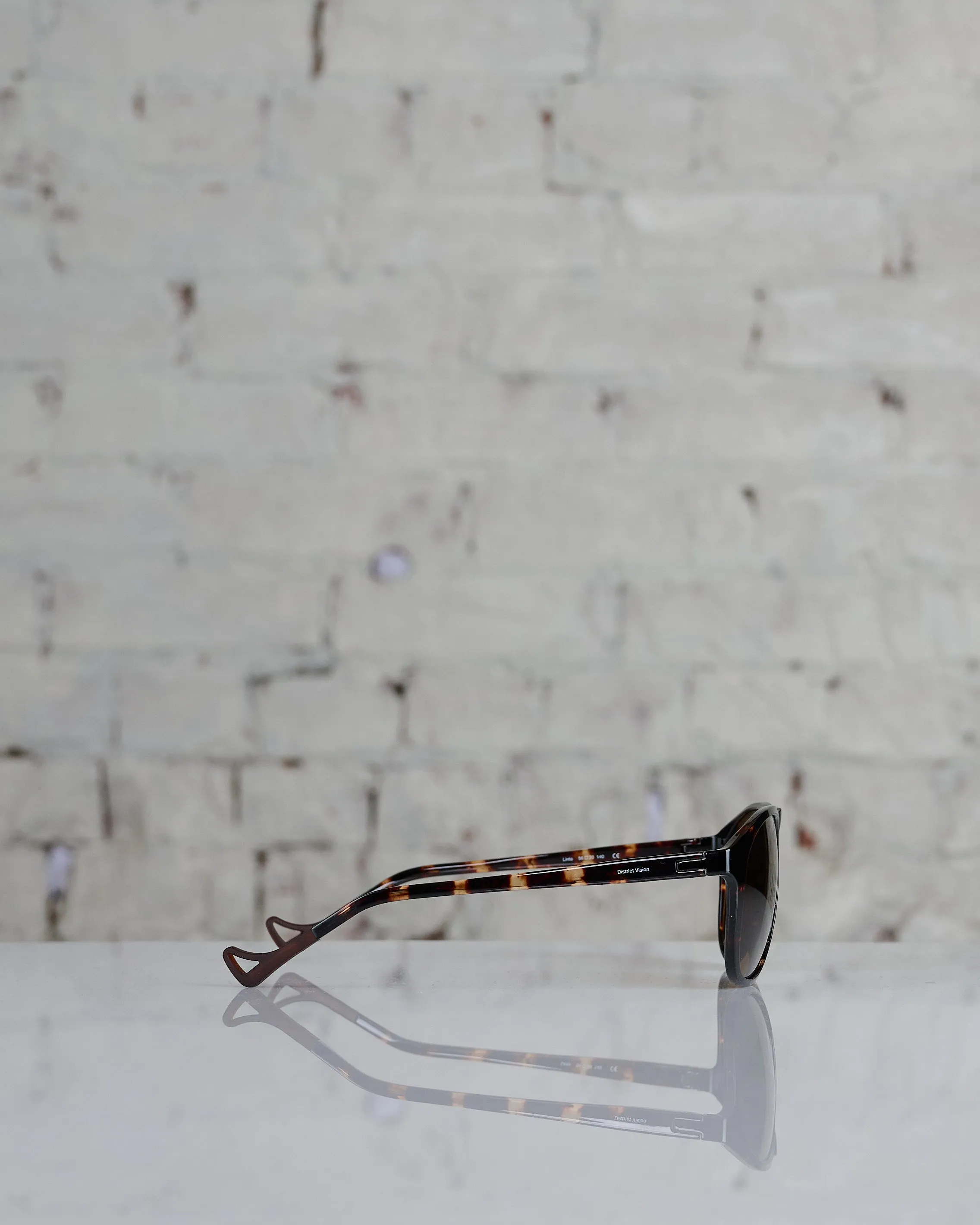 District Vision Linto Gravel Rider Sunglass Tortoise