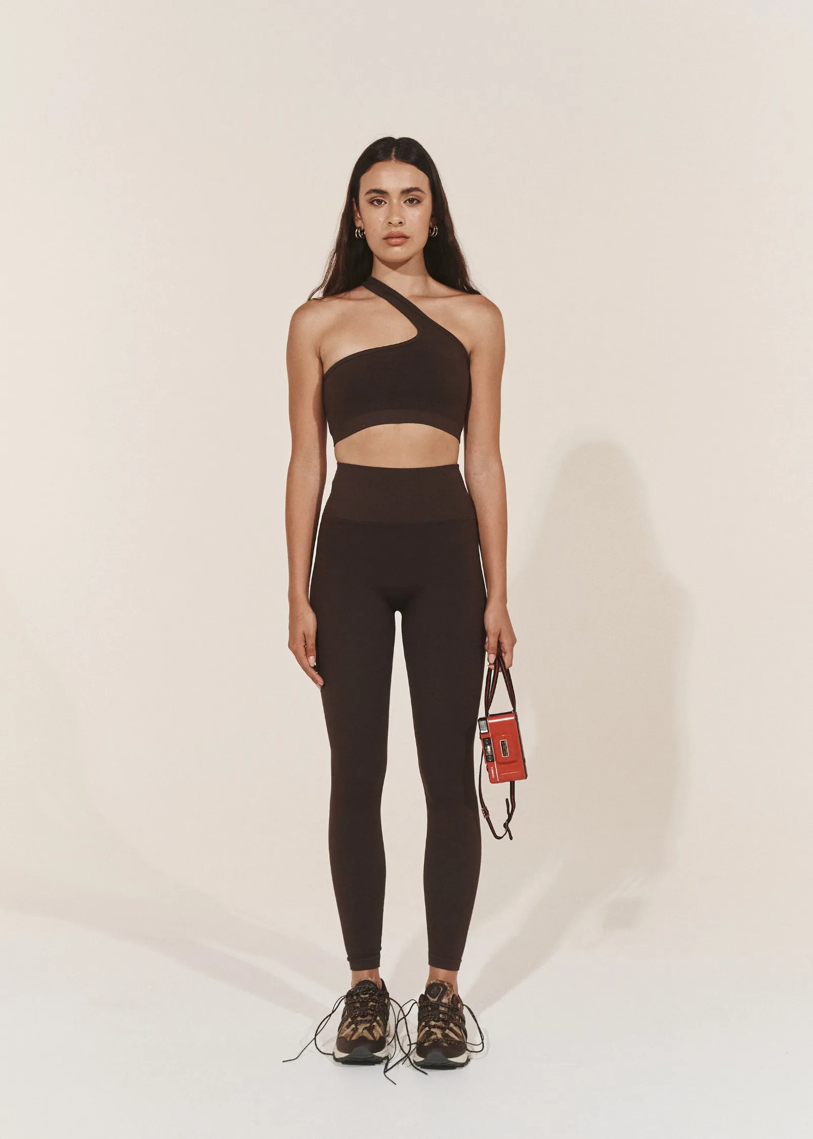 Forme One Shoulder Crop - Java Brown