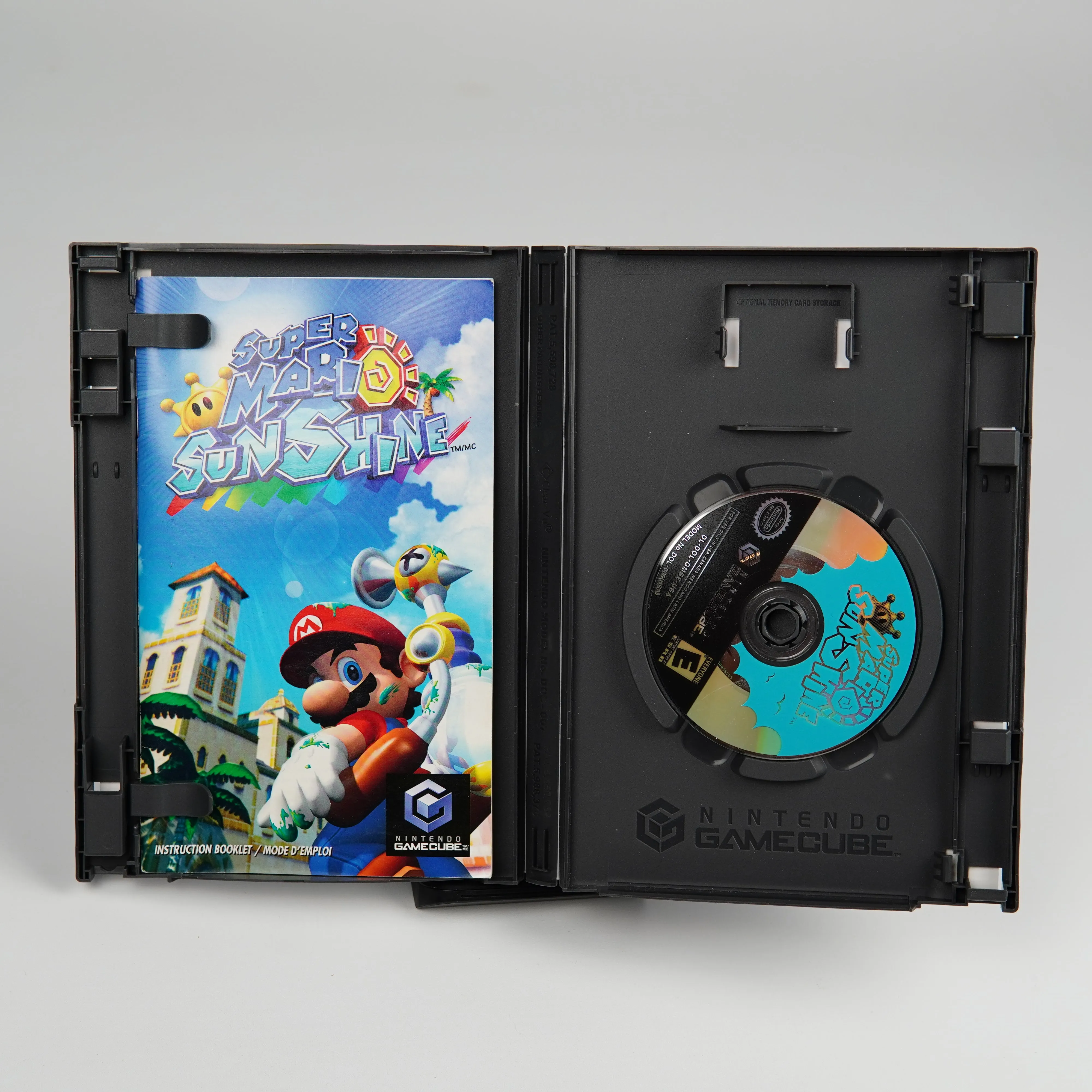 SUPER MARIO SUNSHINE - GAMECUBE GAME