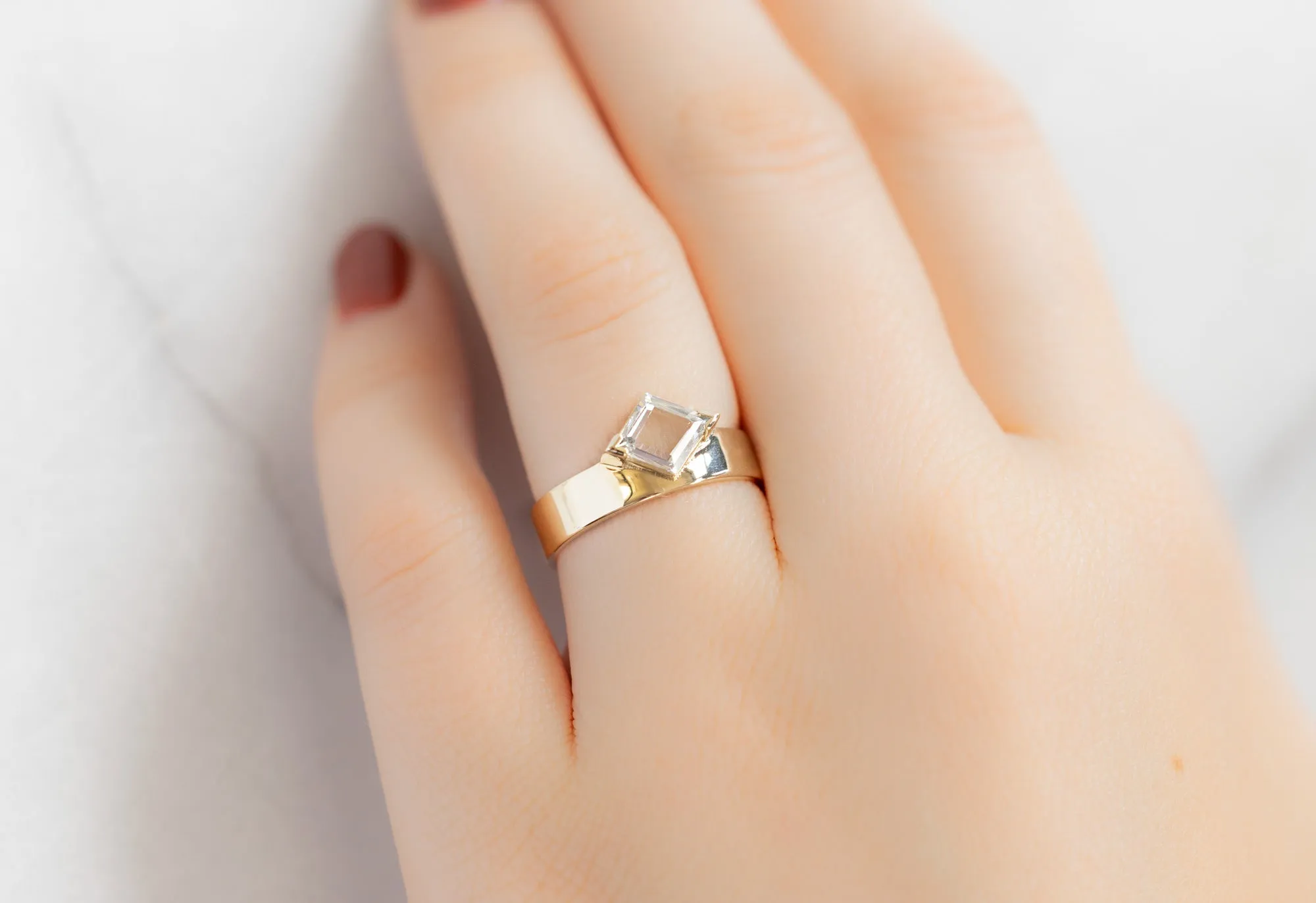 The Cigar Band with a Kite-Shaped White Diamond